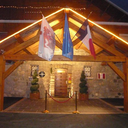 Hotel Le Chalet D'Auron Restaurant Et Spa Bagian luar foto