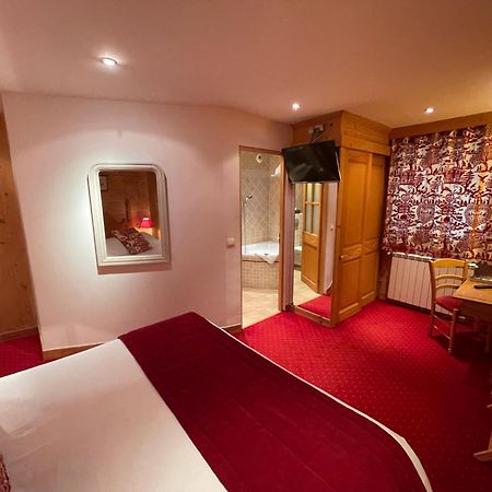Hotel Le Chalet D'Auron Restaurant Et Spa Bagian luar foto